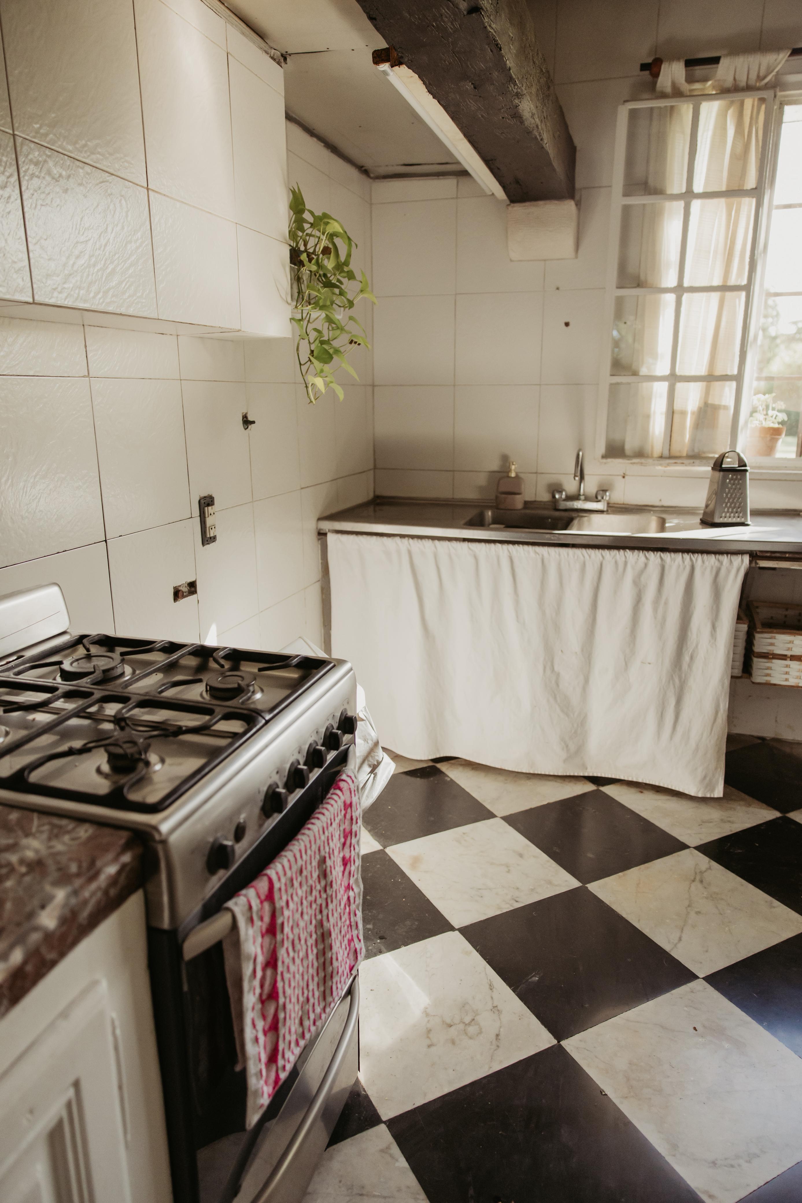 Cocina vintage — piso damero